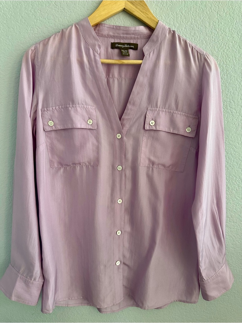 Tommy Bahama 100% silk Lavender blouse